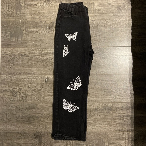 🩻 BLACK STRAIGHT PANTS WITH BUTTERFLY MOTIF - Picture 3 of 5